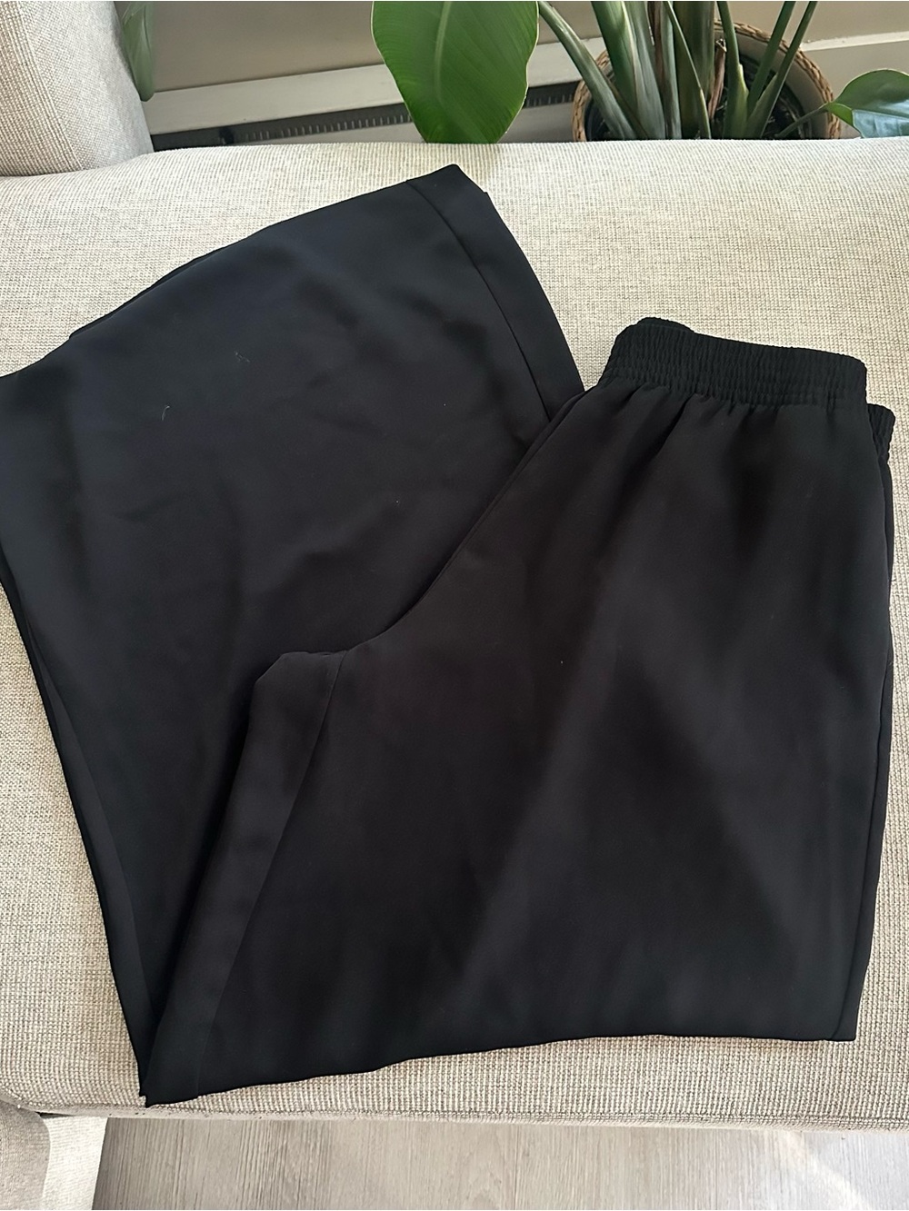 Aritzia Babaton Parker Palazzo Pant - Studio Drape